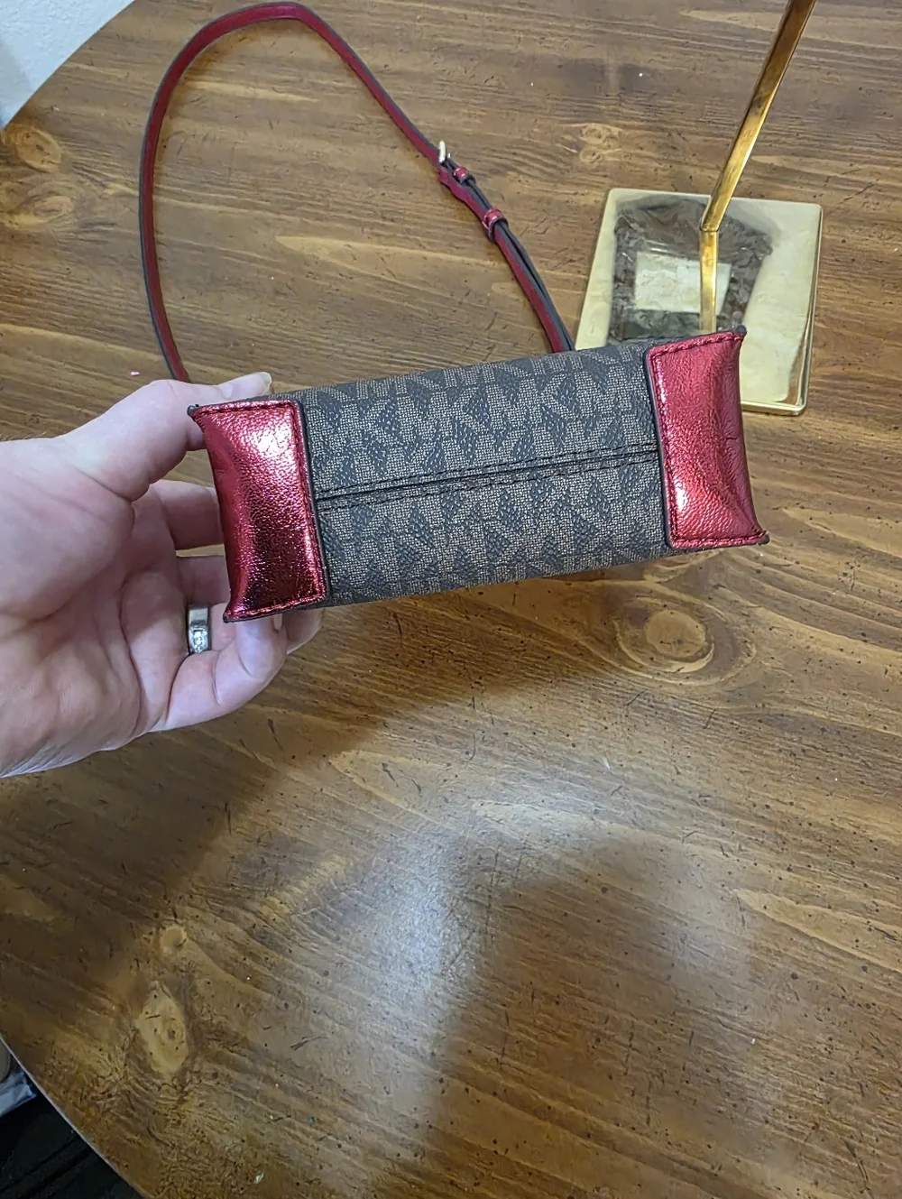 Michael Kors Mercer,EXTRA Small Signature Logo Crossbody